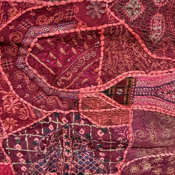 Exquisite Vintage Indian Wall Tapestry with Hand Embroidered Zari,beads,Mirror - Picture 9 of 13